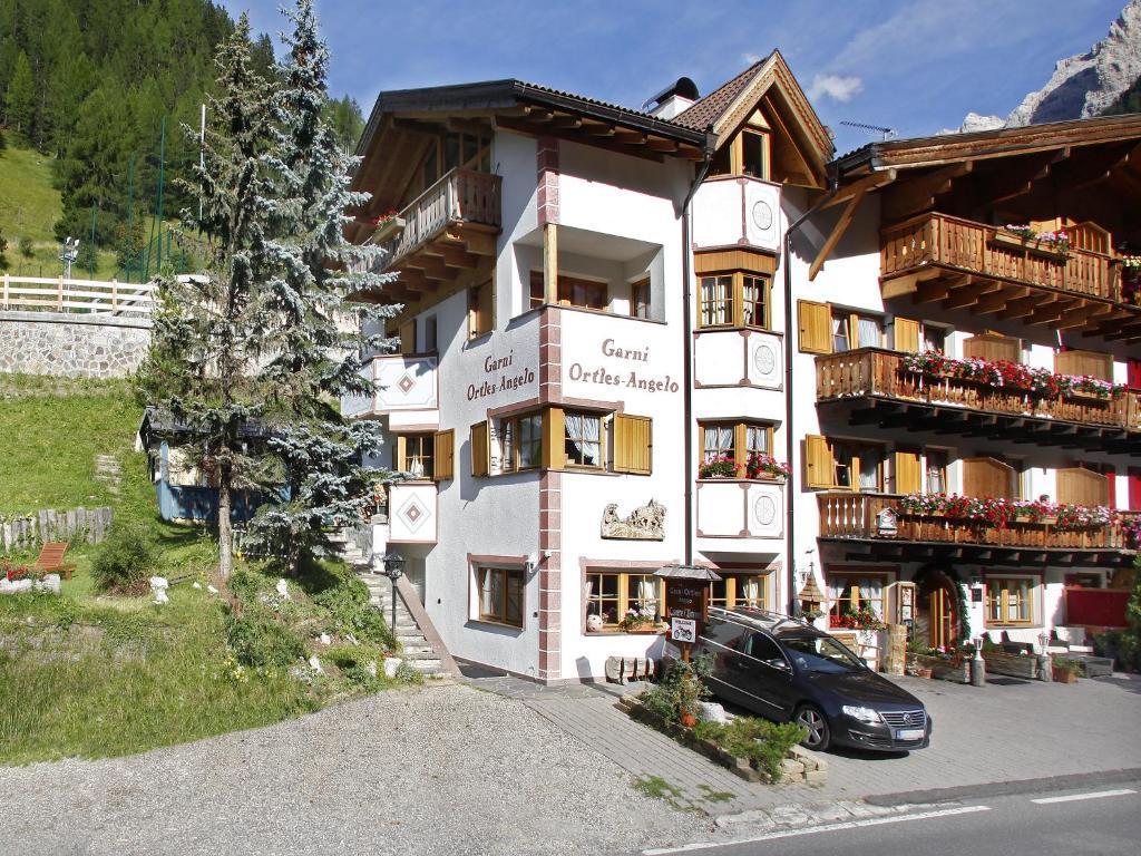 Garni Ortles Hotel Selva di Val Gardena Bagian luar foto